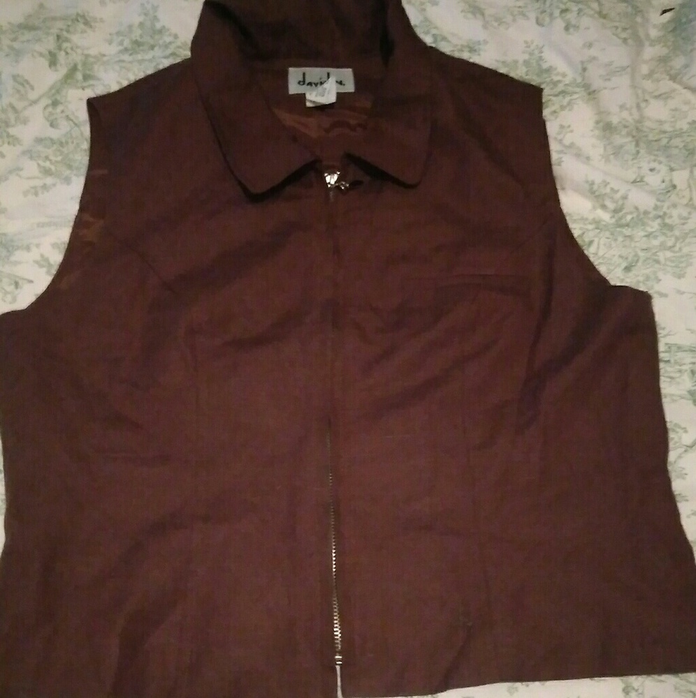 Top - Picture 2 of 3